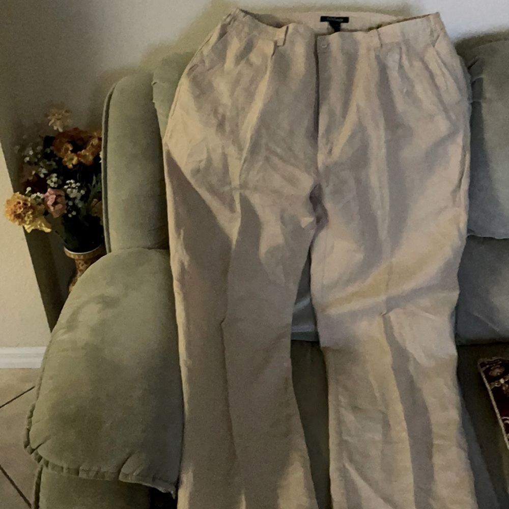 Ladies linen pants by Godbody.